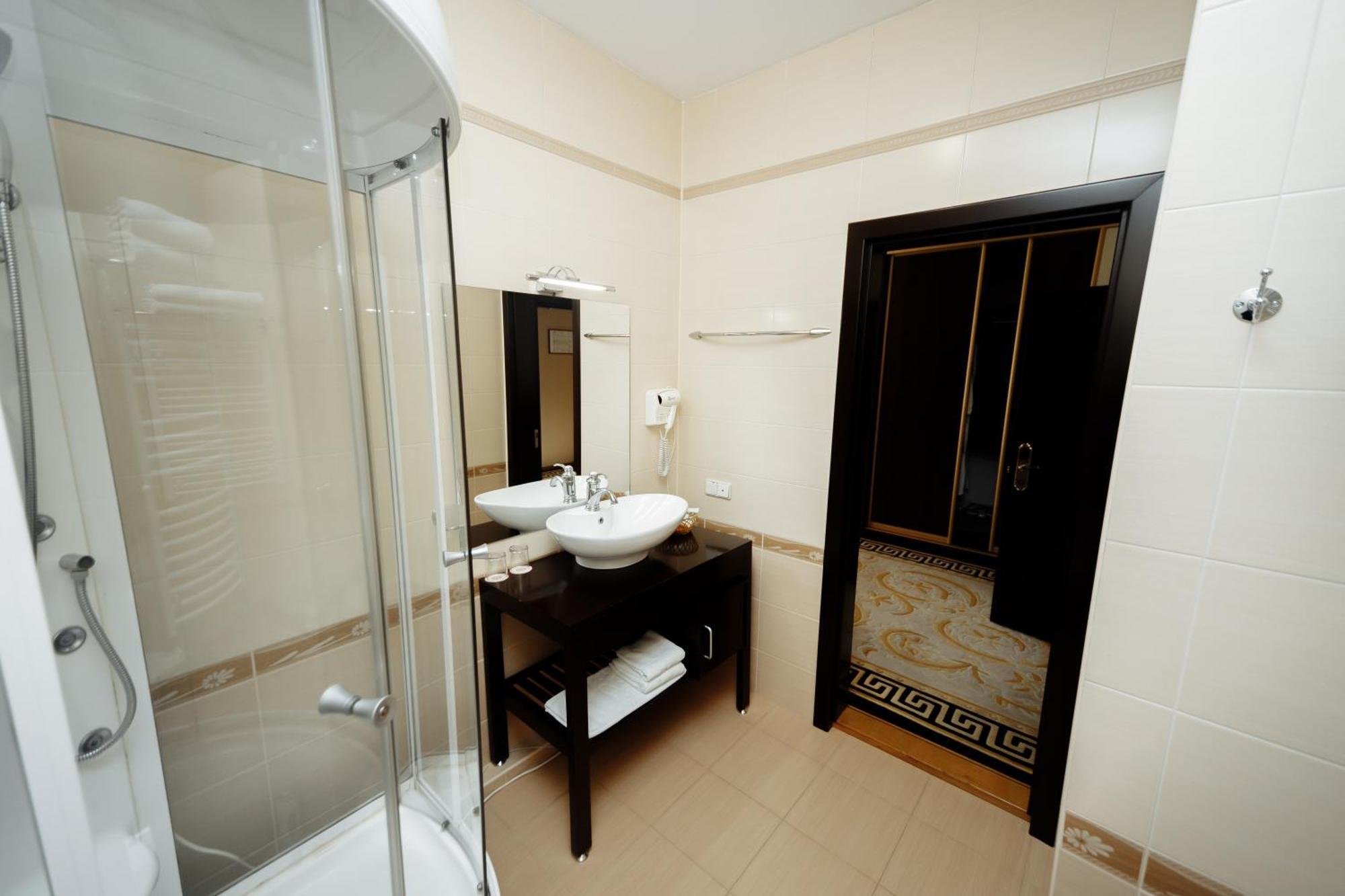 Hotel Royal Florence 키시나우 외부 사진
