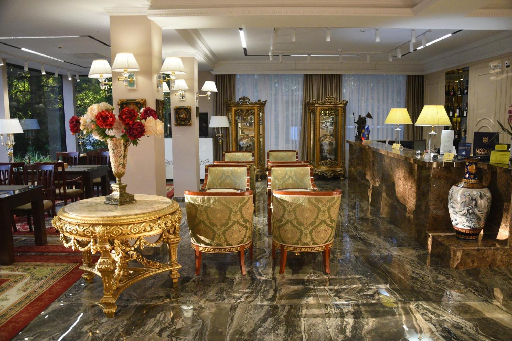 Hotel Royal Florence 키시나우 외부 사진
