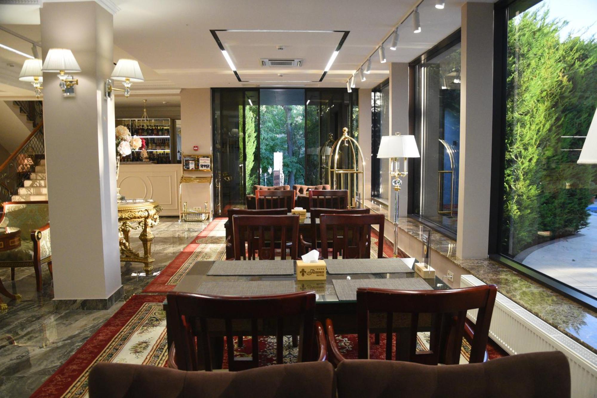 Hotel Royal Florence 키시나우 외부 사진